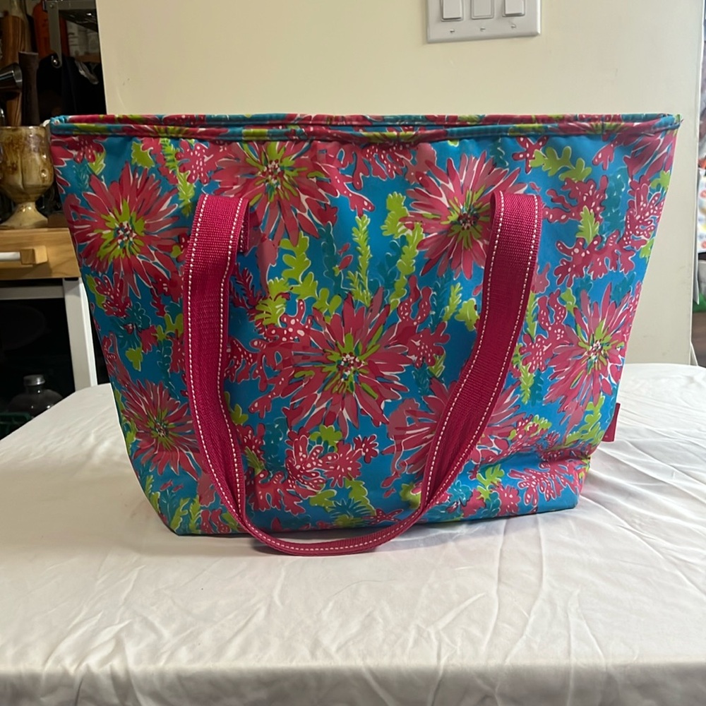 Lilly Pulitzer 'Trippin & Sippin' Floral Insulated Cooler Zippered Tote Bag